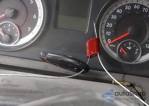 2015 Ram 1500 Tradesman z USA, uszkodzony, nr VIN 1C6RR7FT6FS737408